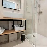 Chaplin Apartmán *